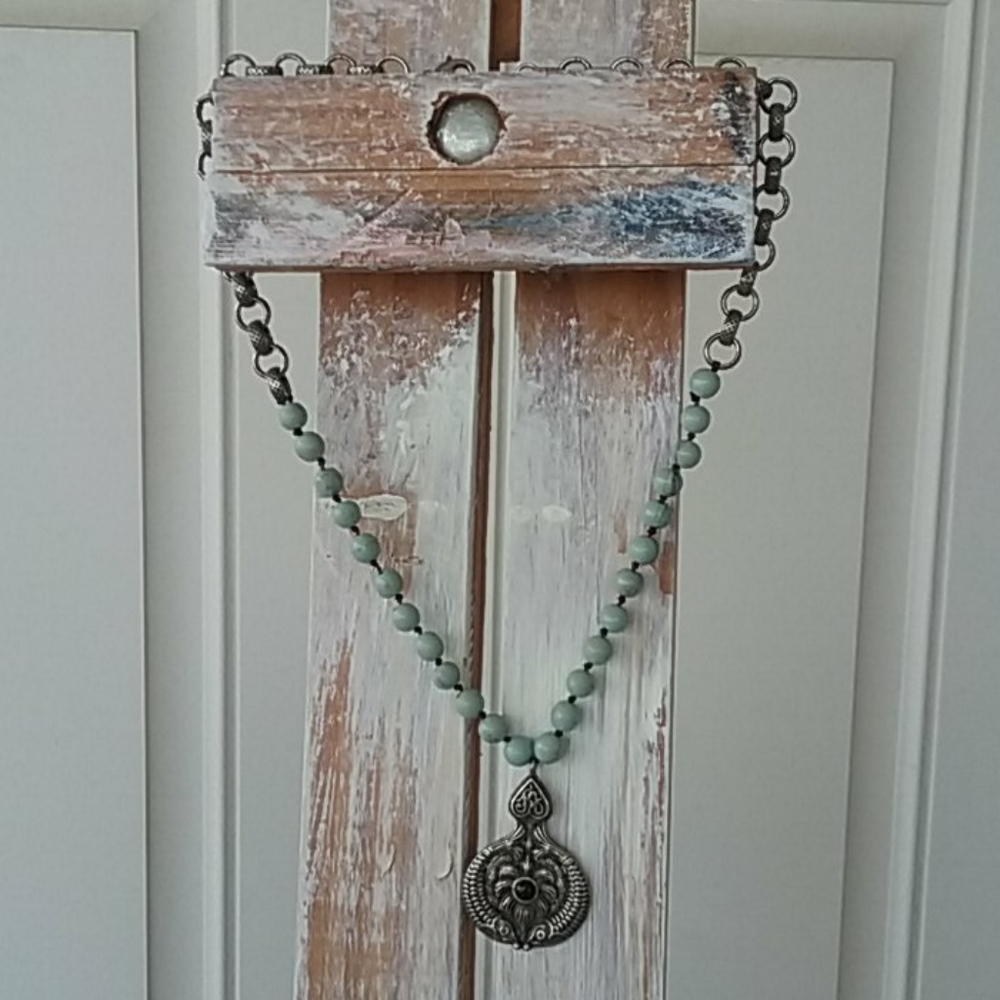 Vintage Two Fishes Necklace - Picture 2 of 7